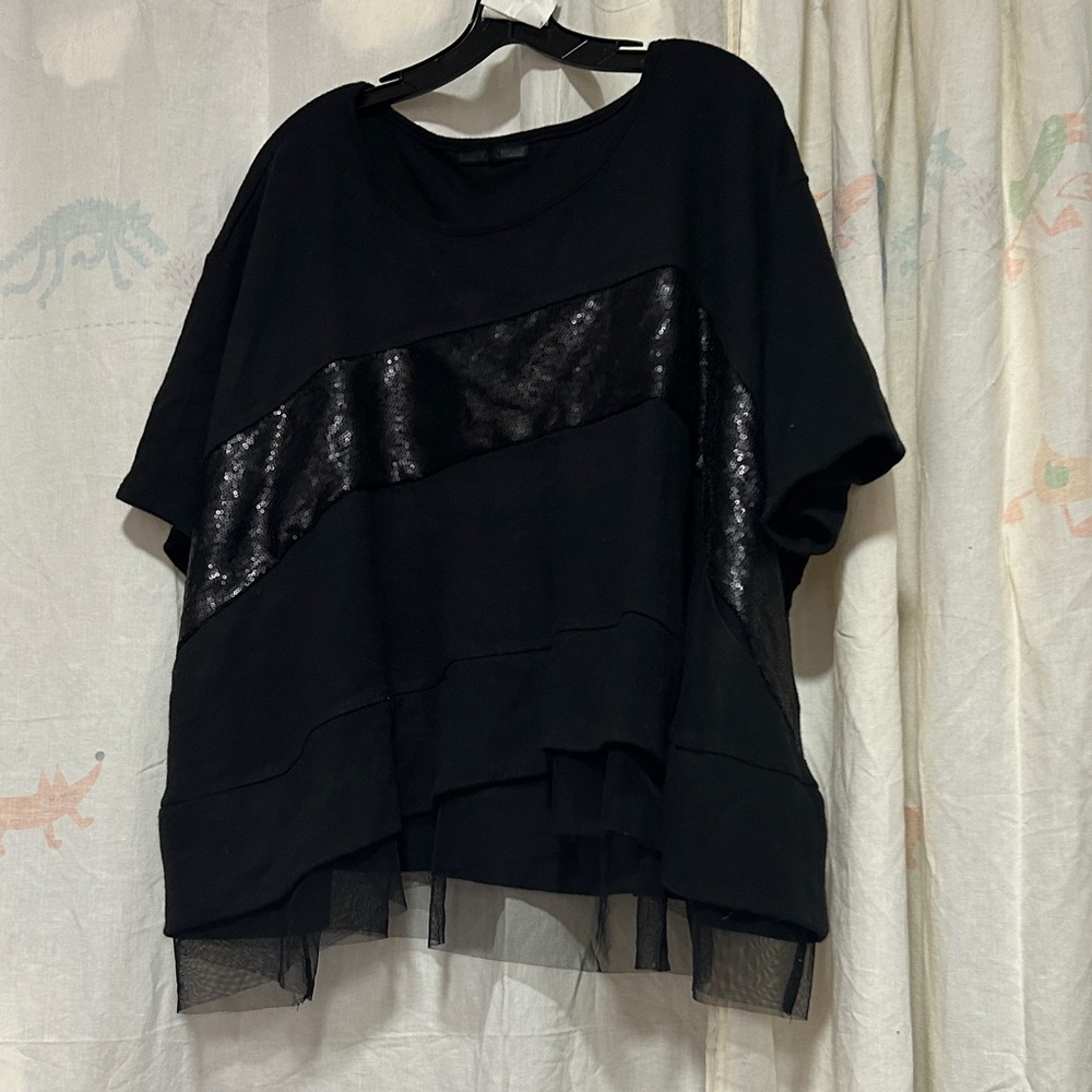 RVN Black Sequin Short Sleeve Poncho  Sweater XS/S